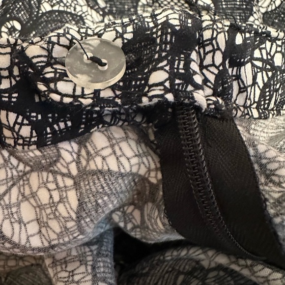 Grace Floral Lace Pattern A-Line Skirt - Picture 2 of 9